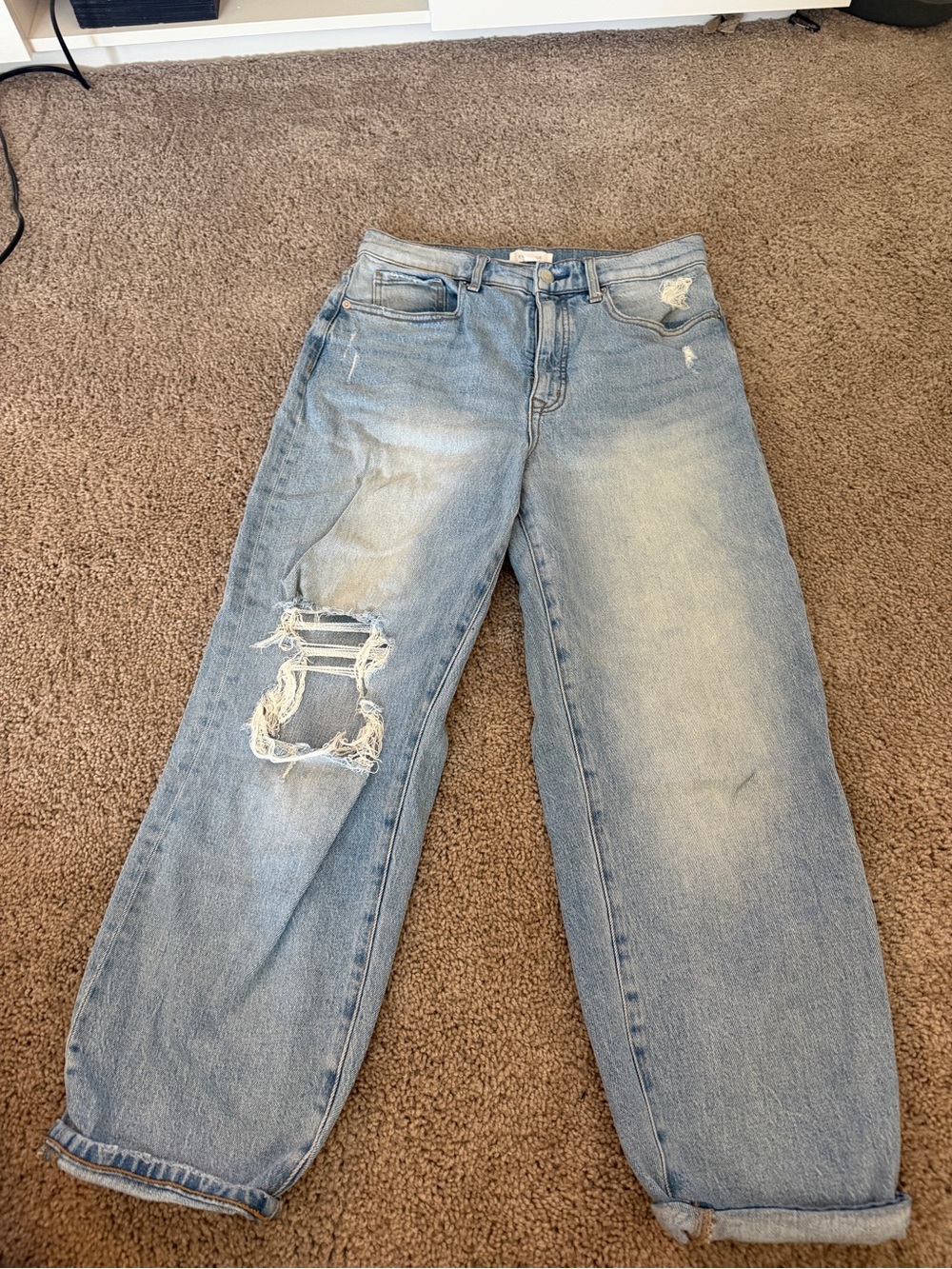 Evereve Light Blue Distressed Boyfriend Jeans